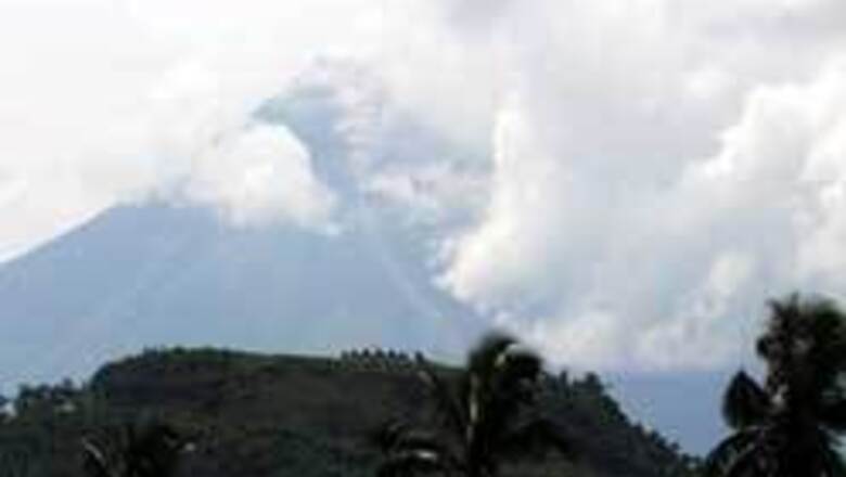 Mayon volcano erupts in Philippines