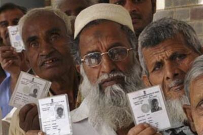 Show and tell: poll panel invites parties for EVM test