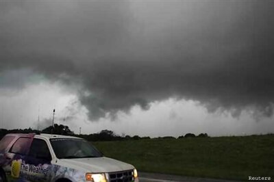Tornado touches down Oklahoma City, emergency declared