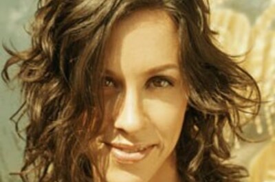 Anger makes Alanis chop her locks