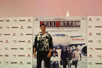 Akshay Kumar on BellBottom Theatrical Release Despite Closed Cinemas in Maharashtra: It's a Gamble