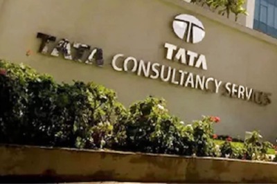 TCS to 77,000 Freshers in FY22, says HR Head Milind Lakkad