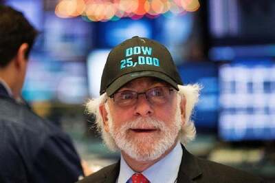 'Most Photographed' Trader on Wall Street Tests Positive for Coronavirus