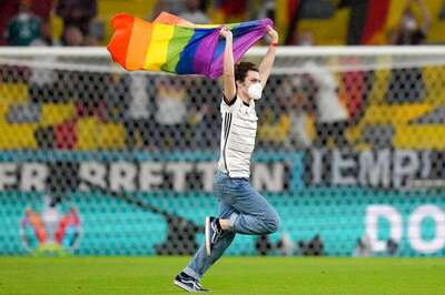 Euro 2020: Person with Rainbow Flag Runs on Field in Munich Before Germany vs Hungary