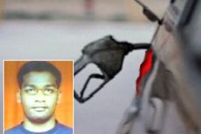 IIM-grad's colleagues to pay off his loan