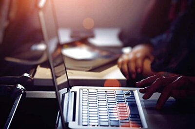 Eight Indians Arrested for Helping Foreigners Stay Illegally in US as Students