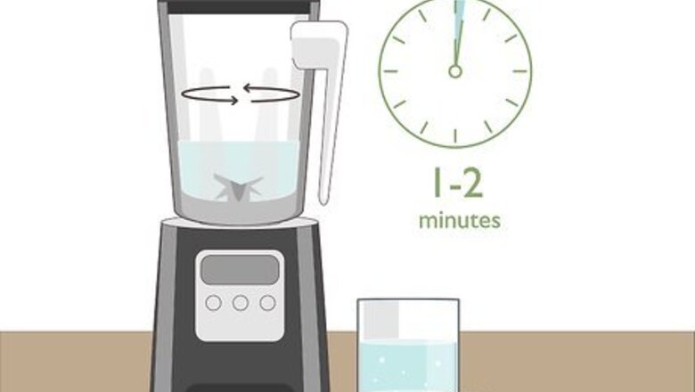 How to Use Aloe Juice As an Astringent