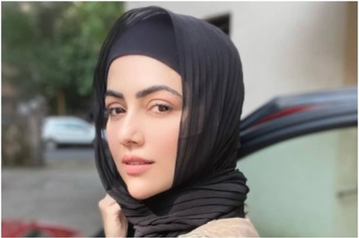 Sana Khan Shuts Down Troll Who Mocked Her Hijab