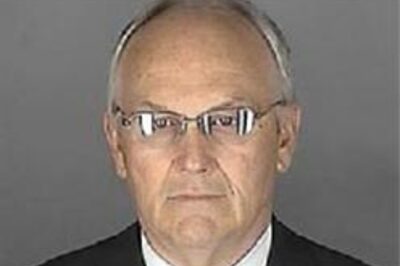 US Senator 'solicited sex' from men in public bathrooms