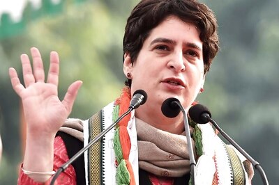 'India Still a Democracy,' Asks Priyanka As Kashmir Lockdown Completes 6 Months Amid CAA Protests