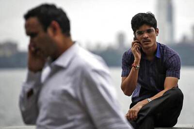 College Students in India Check Smartphones Over 150 Times a Day: Study