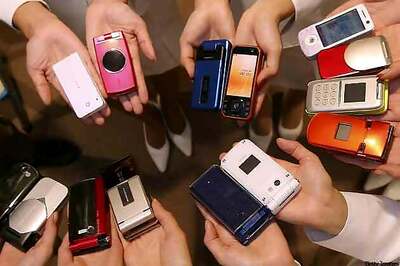 World has 6 billion mobile phone subscribers: UN