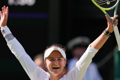Wimbledon Champion Barbora Krejcikova Dedicates Her Title To Late Mentor Jana Novotna - WATCH