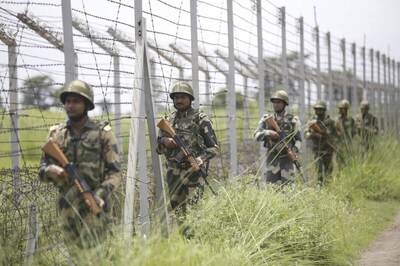 Thaw in Relations? India, Pakistan Agree to Ceasefire on LoC from Midnight of Feb 24