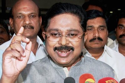 Disqualified AIADMK MLAs Told to Vacate Hostel, Pay Rent Dues