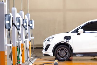 Planning New Business? Why You Should Consider Setting Up EV Charging Stations