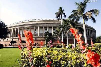 Meira Kumar calls for all-party meet on Tuesday ahead of winter session