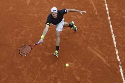 Haas moves into third round at French Open