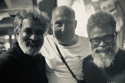 SS Rajamouli Shares ‘Iconic’ Photo From The Sets Of Allu Arjun Starrer Pushpa 2: The Rule; See Here