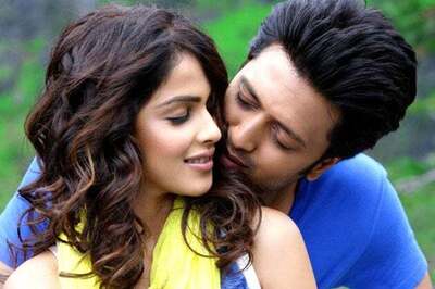 No free time for Riteish, Genelia until March