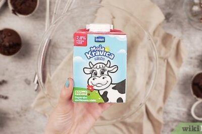 Easy Ways to Safely Defrost Frozen Milk