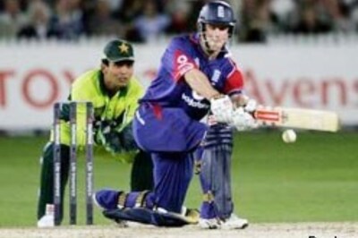 England beat Pak, win fourth ODI