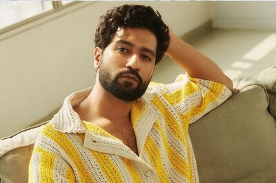 Vicky Kaushal Brightens Up The Weekend In a Comfortably Chic Outfit, Looking HOT As Always