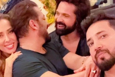 Salman Khan Cosies Up to Rumoured Girlfriend Iulia Vantur on Her Birthday, Pic Goes Viral