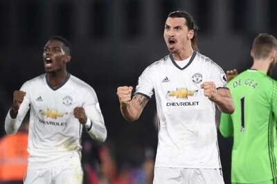 Manchester United's Mata and Ibrahimovic Sink 10-man West Ham