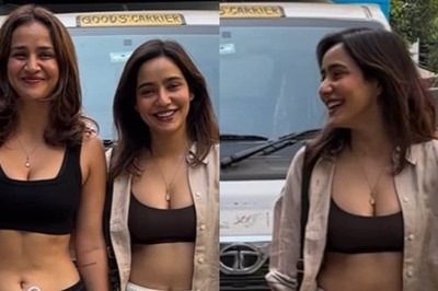 Neha Sharma, Aisha Sharma Twin in Black Athleisure, Flaunt Curves as They Pose For Camera; Video Goes Viral