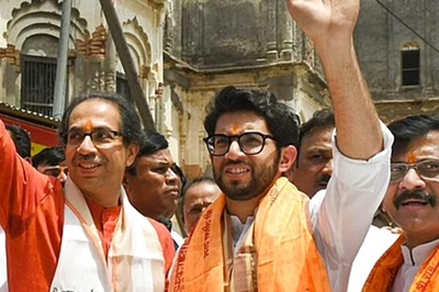 PIL Seeks FIR Against Uddhav, Aaditya Thackeray and Raut for Sedition
