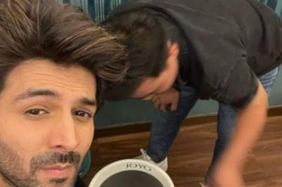 'Shehzada' Kartik Aaryan Says 'Ghutne Toot Gaye' After Shooting a Song, Takes 'Ice Bucket Challenge'