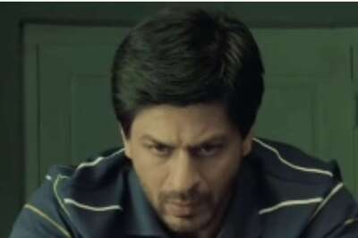 Shah Rukh Khan Thanks Chak De India Girls for Making Him the 'Gunda'
