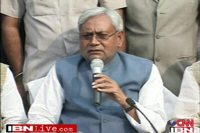 Nitish asks JDU to prepare for future uncertainties