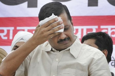 Kejriwal Under Fire For Holidaying in Dubai as Delhi Struggles With Air Pollution Emergency