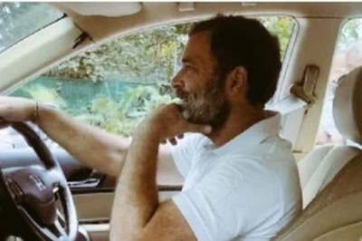 Congress Invokes Savarkar in New Picture of Rahul Gandhi; BJP Hits Out