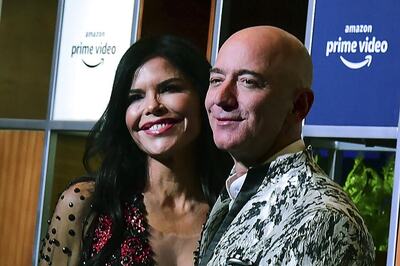 Amazon CEO Jeff Bezos Sued for Defamation by Girlfriend's Brother Over Leak of Intimate Photos