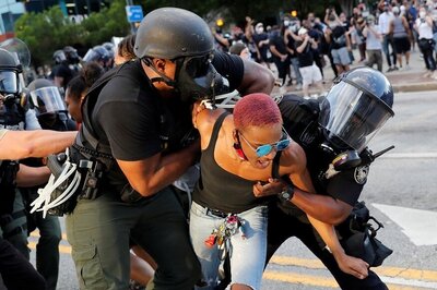 Cops Fire Tear Gas as Protesters Light Fires, Raise Slogans Outside White House Over George Floyd's Killing