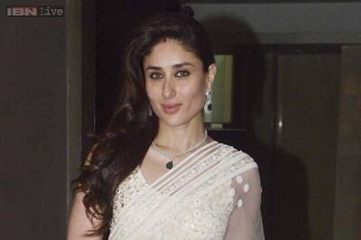 Soha Ali Khan-Kunal Khemu wedding: Kareena Kapoor turns heads in this sexy Manish Malhotra creation