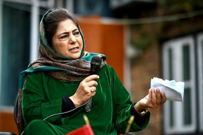 Mehbooba Mufti Prevented from Visiting Families Evicted from Forest Land in Kashmir's Budgam