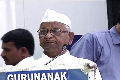 Anna Hazare joins protest over delay in OROP, says mere assurance from Modi government not enough