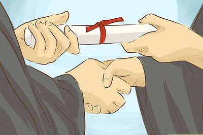 How to Start Your Own Cosmetics Line