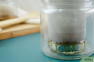 How to Keep Honey from Crystallizing