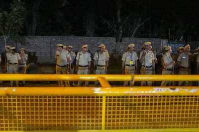 Man Shot at Over Monetary Dispute in Delhi's CR Park, 8 Arrested