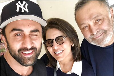 Neetu Kapoor Talks About How Her Family Reacted When Rishi was Diagnosed with Cancer