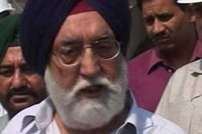 Gill hits back at IOC on tenure, age limit