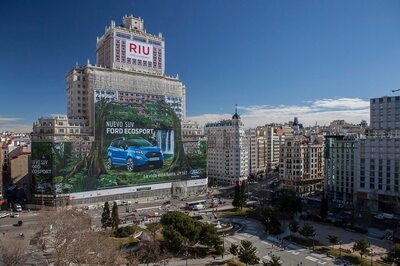 Ford is Now a Guinness Record Holder for the World’s Largest Billboard