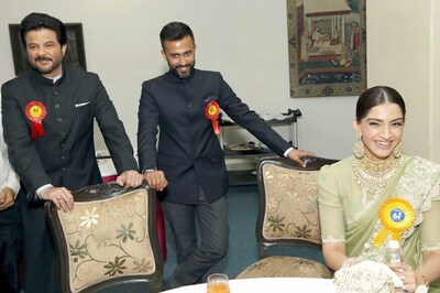 Sonam Kapoor’s Recent Photos with Father Anil Kapoor, Beau Anand Ahuja Are So Heartwarming