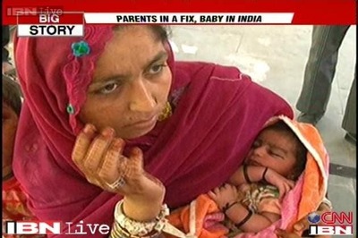 Pakistan woman leaves for home with baby born in India