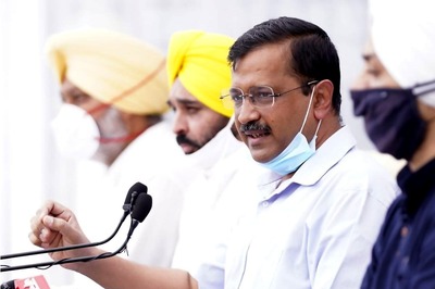 Arvind Kejriwal Dishes Out Delhi Recipe in Punjab, Promises 300 Units of Free 24x7 Power if AAP Wins